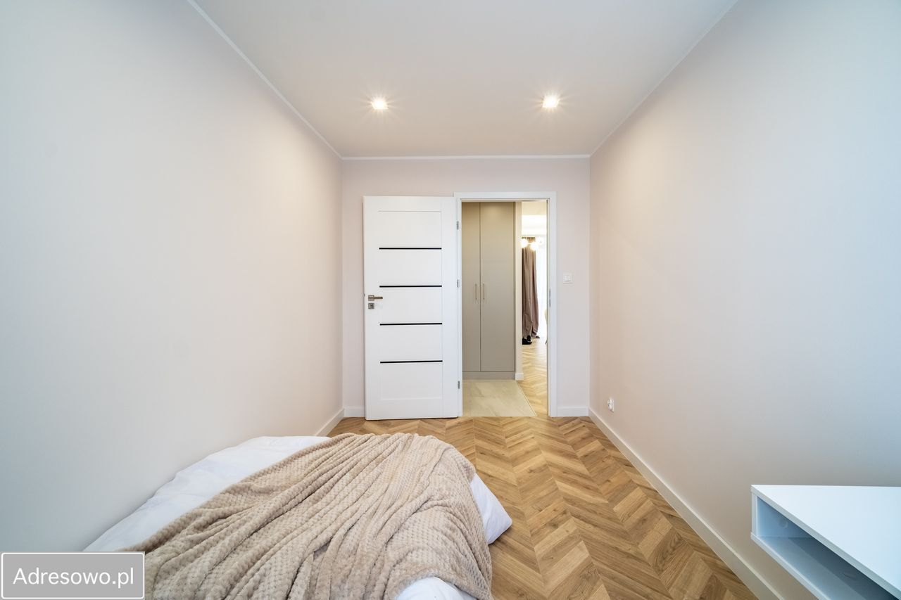 Mieszkanie 3-pokojowe Radom Ustronie, ul. Polskiego Czerwonego Krzyża. Zdjęcie 10