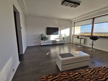 Mieszkanie 3-pokojowe Bełchatów, ul. Stefana Okrzei. Zdjęcie 1