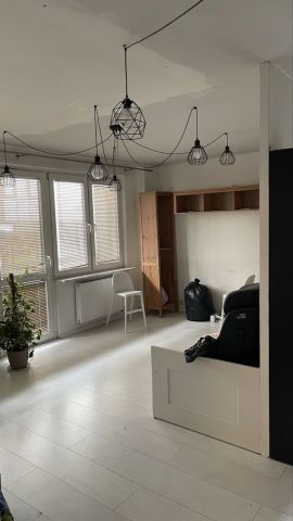 Mieszkanie 3-pokojowe Kraków Krowodrza, ul. Zbrojów. Zdjęcie 1