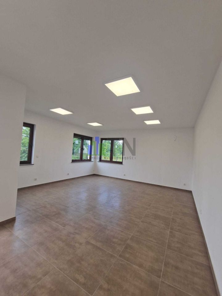 dom wolnostojący, 4 pokoje Jelcz-Laskowice. Zdjęcie 5