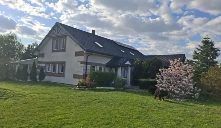 dom wolnostojący, 5 pokoi Nowa Wieś