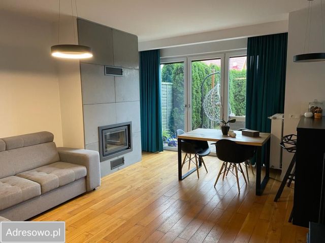 bliźniak, 4 pokoje Robakowo, os. Tygrysie. Zdjęcie 1