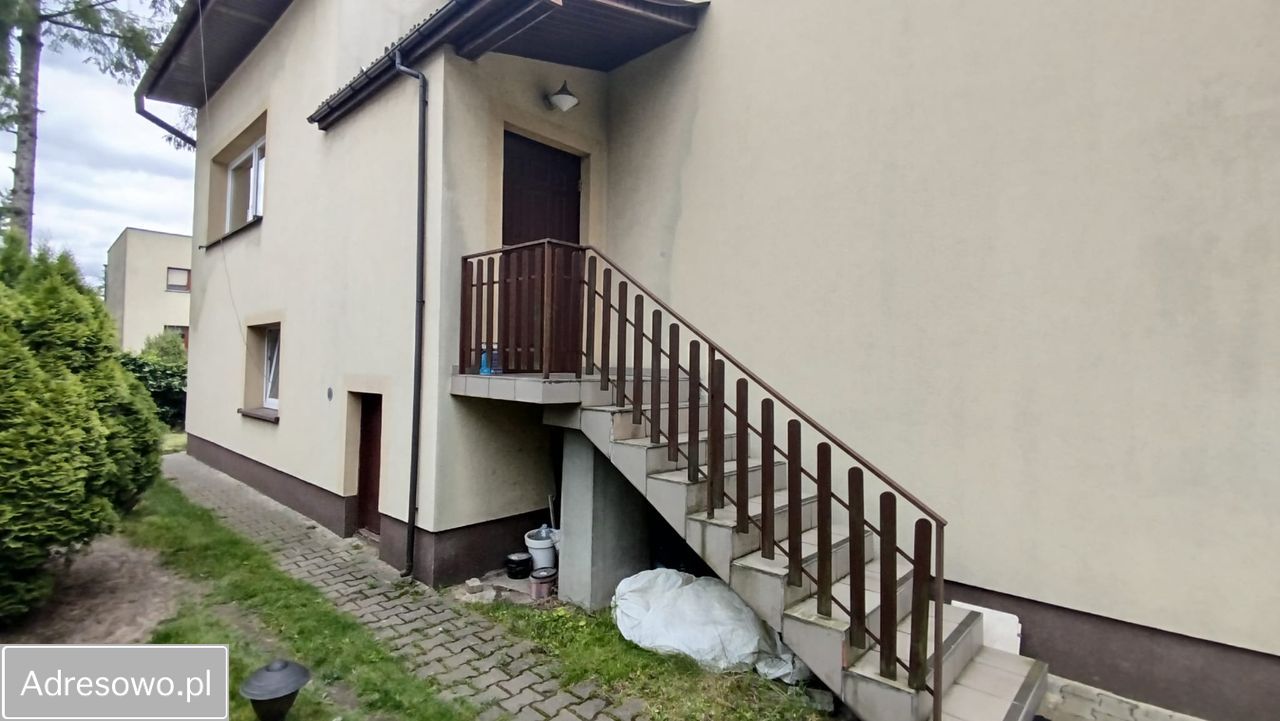 dom wolnostojący, 7 pokoi Częstochowa Lisiniec, ul. Namysłowska. Zdjęcie 2