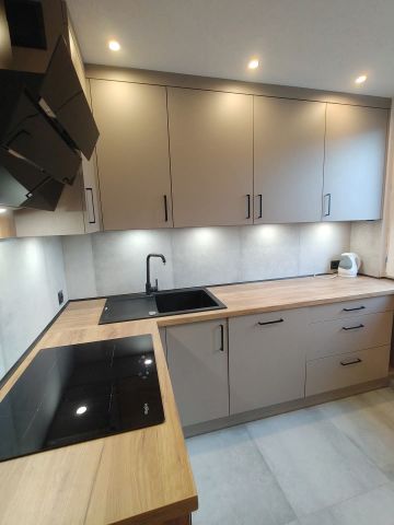 Mieszkanie 3-pokojowe Jelenia Góra Zabobrze. Zdjęcie 1