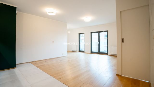 Mieszkanie 3-pokojowe Kraków Bronowice Małe, ul. Filtrowa. Zdjęcie 1