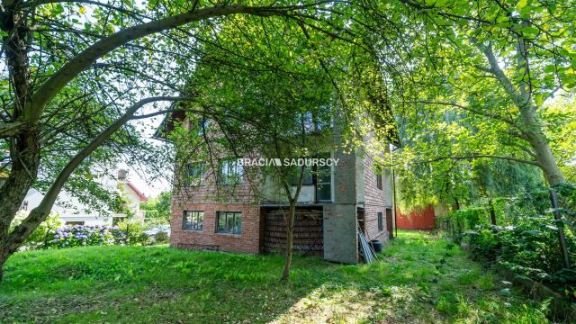 dom wolnostojący, 8 pokoi Libertów, ul. św. Floriana. Zdjęcie 17