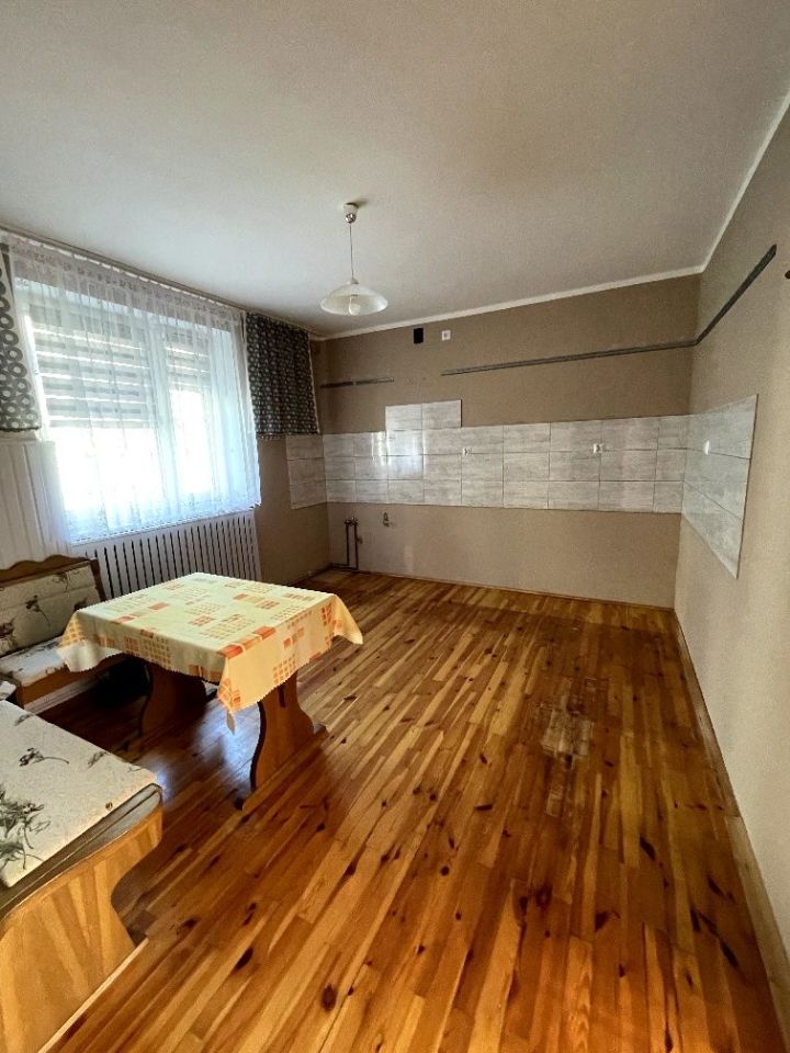 dom wolnostojący, 4 pokoje Głogów, ul. Mieczysława Niedziałkowskiego. Zdjęcie 3