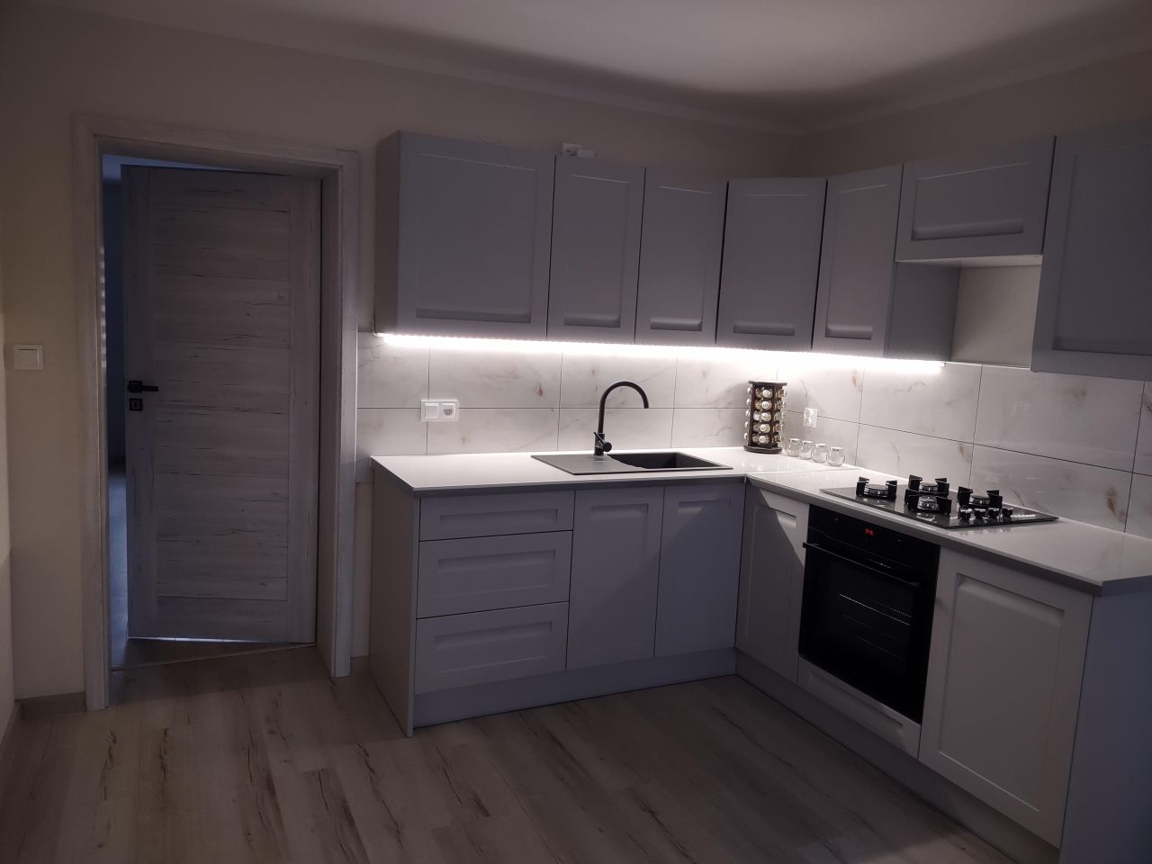 Mieszkanie 2-pokojowe Starzyce. Zdjęcie 10