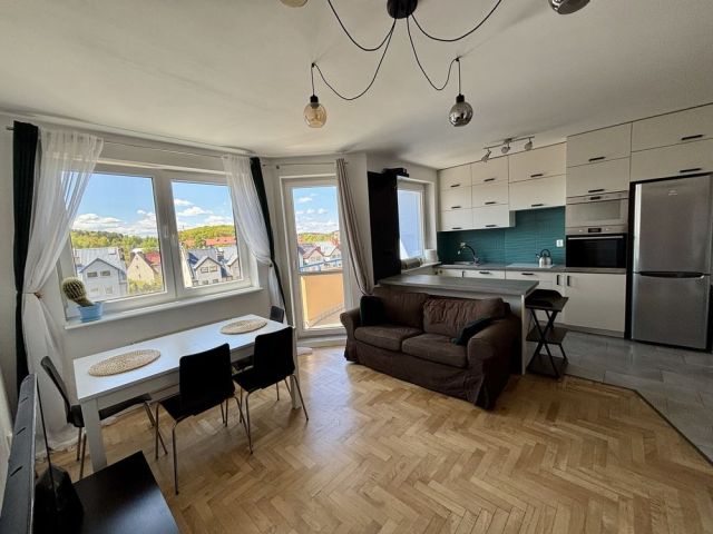 Mieszkanie 2-pokojowe Gdynia Dąbrowa. Zdjęcie 1