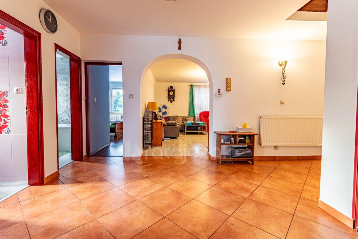 dom wolnostojący, 7 pokoi Nadole, ul. Osiedle na Stoku. Zdjęcie 14