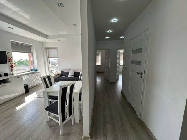 Mieszkanie 4-pokojowe Biała Podlaska, ul. Augusta Fieldorfa. Zdjęcie 1