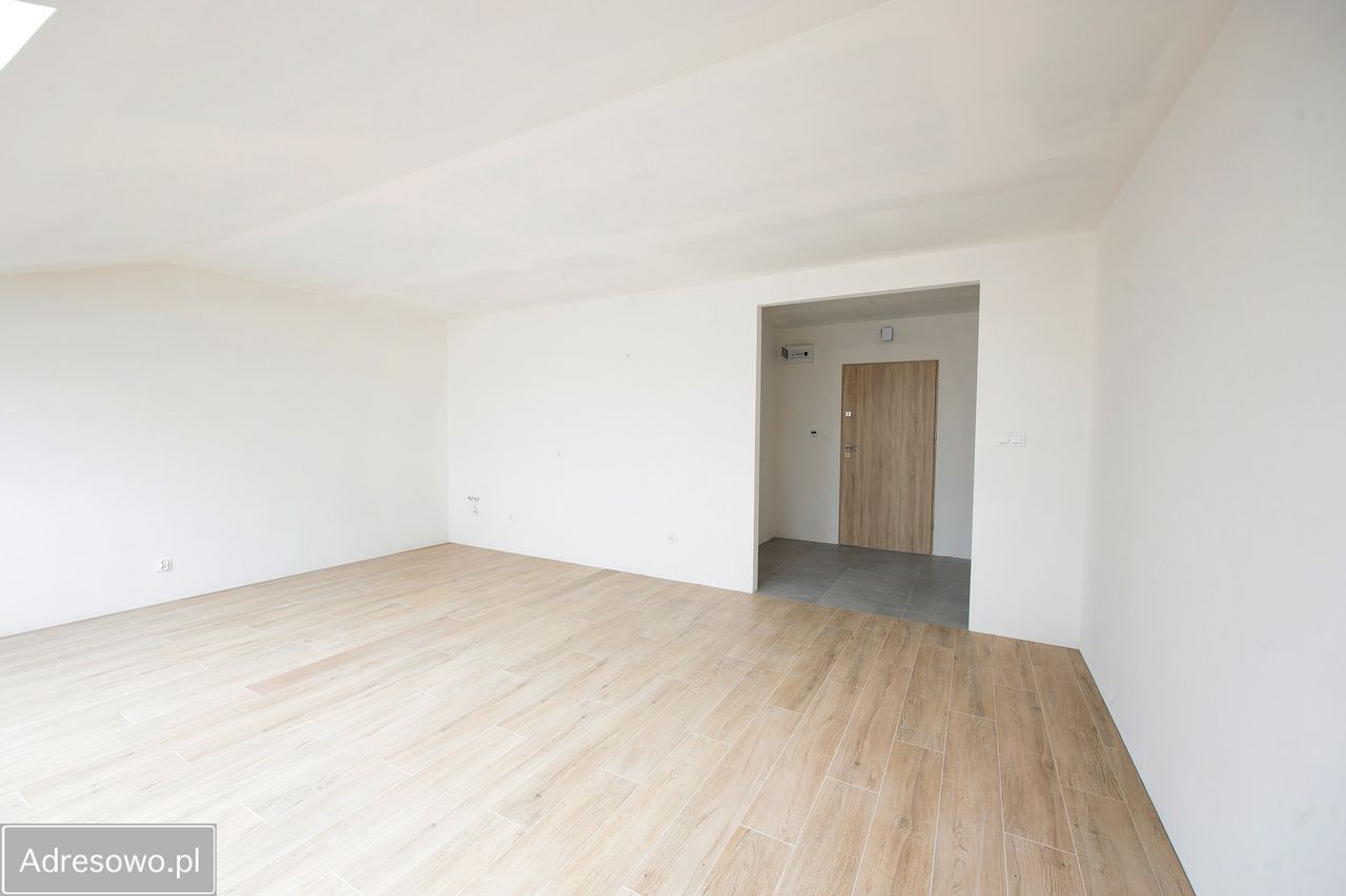 Lokal Jędrzejów, pl. Tadeusza Kościuszki. Zdjęcie 13