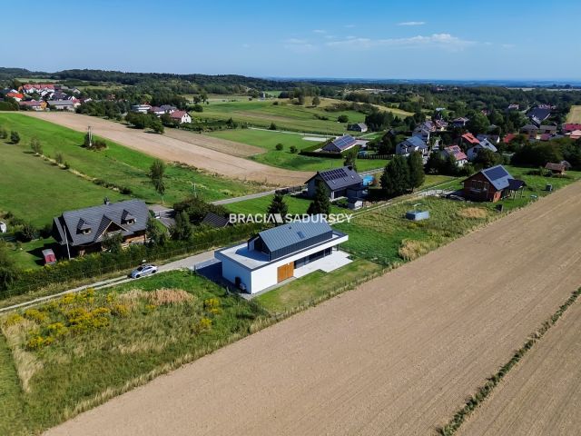 dom wolnostojący, 4 pokoje Bębło, ul. ks. Jana Skotnickiego. Zdjęcie 27