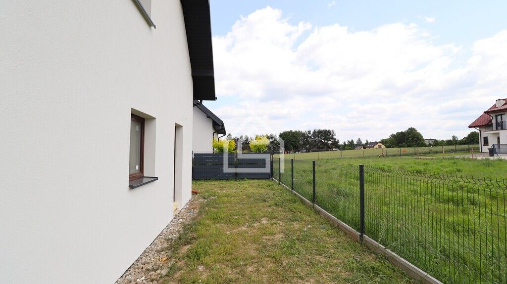 dom wolnostojący, 5 pokoi Dąbrowa. Zdjęcie 3