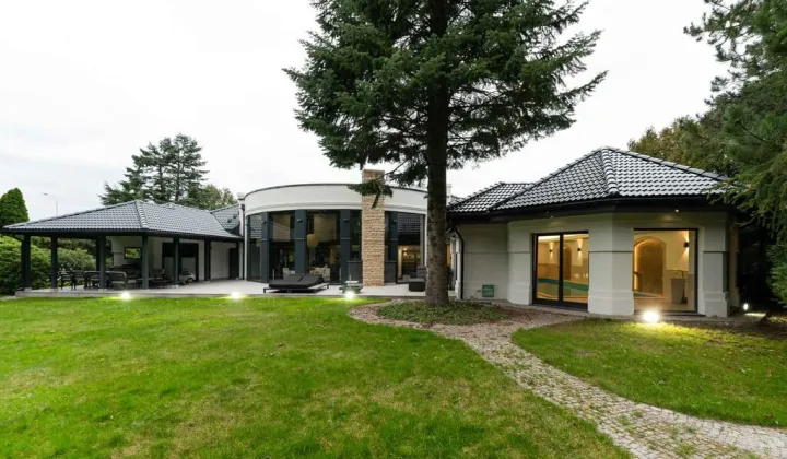 dom wolnostojący, 5 pokoi Łódź Julianów