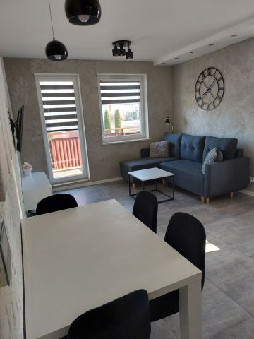 Mieszkanie 4-pokojowe Komorniki. Zdjęcie 1