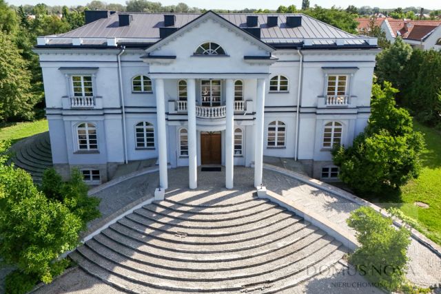 dom wolnostojący, 11 pokoi Warszawa Wilanów, ul. Syta. Zdjęcie 3