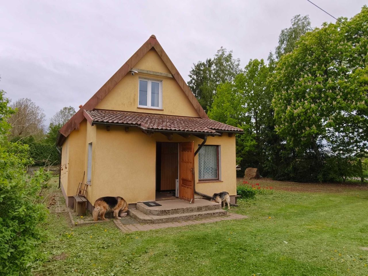 dom wolnostojący Budziska. Zdjęcie 2