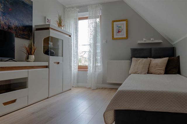 dom wolnostojący, 6 pokoi Żychlin, ul. Wrzosowa. Zdjęcie 17