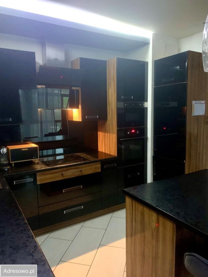 Mieszkanie 3-pokojowe Warszawa Gocław, ul. gen. Tadeusza Bora-Komorowskiego. Zdjęcie 4