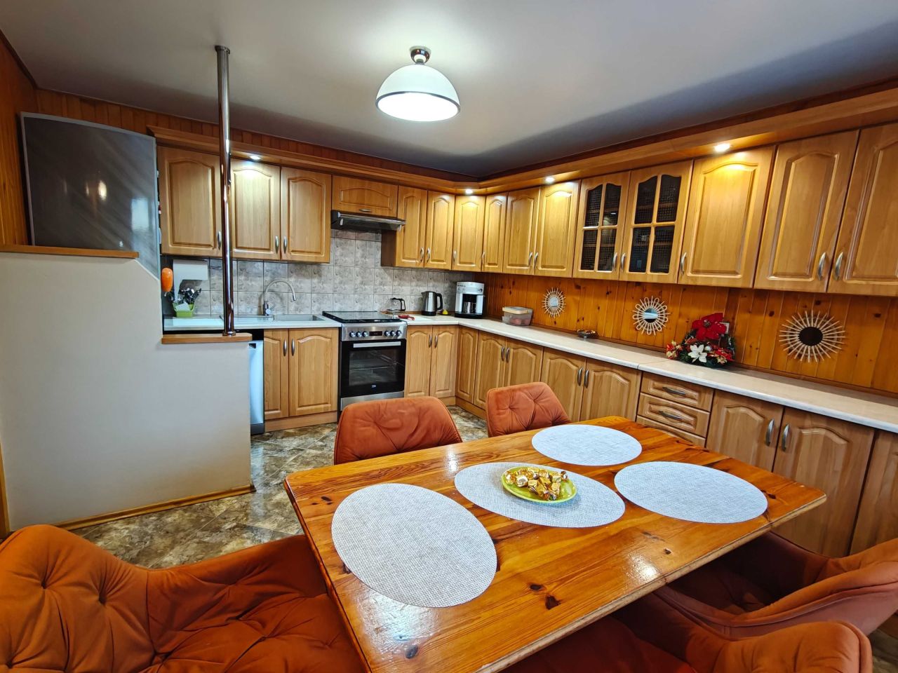 dom szeregowy, 5 pokoi Legnica Piekary Wielkie. Zdjęcie 2