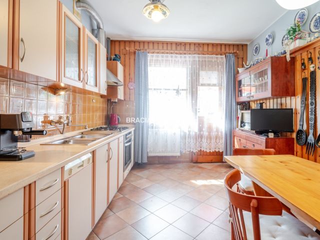 dom wolnostojący, 6 pokoi Zakopane Krzeptówki. Zdjęcie 27