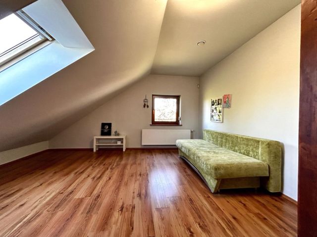 dom wolnostojący, 5 pokoi Dąbrowa. Zdjęcie 15