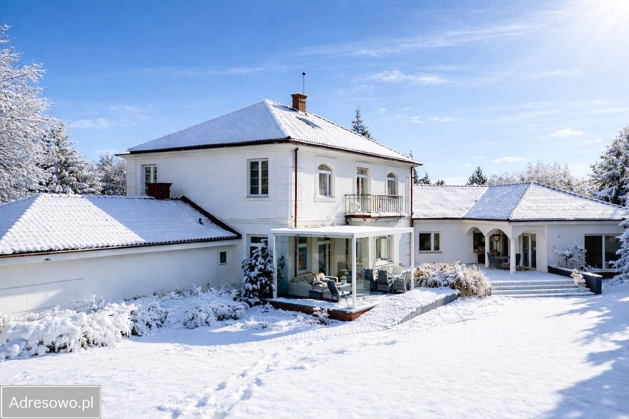 dom wolnostojący, 6 pokoi Chyby. Zdjęcie 11