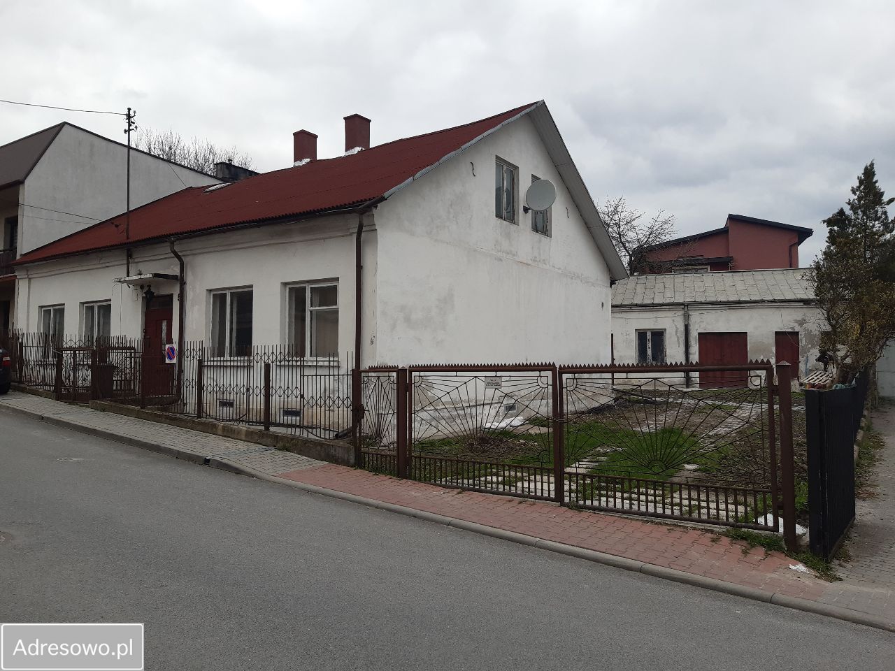 dom wolnostojący, 3 pokoje Słomniki, ul. Niecała