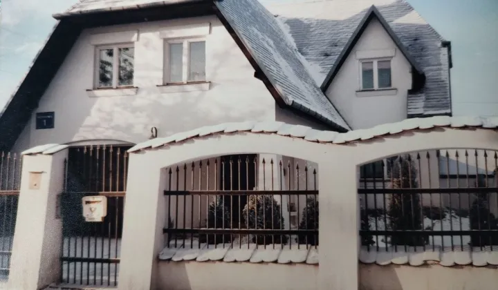 dom wolnostojący Marki