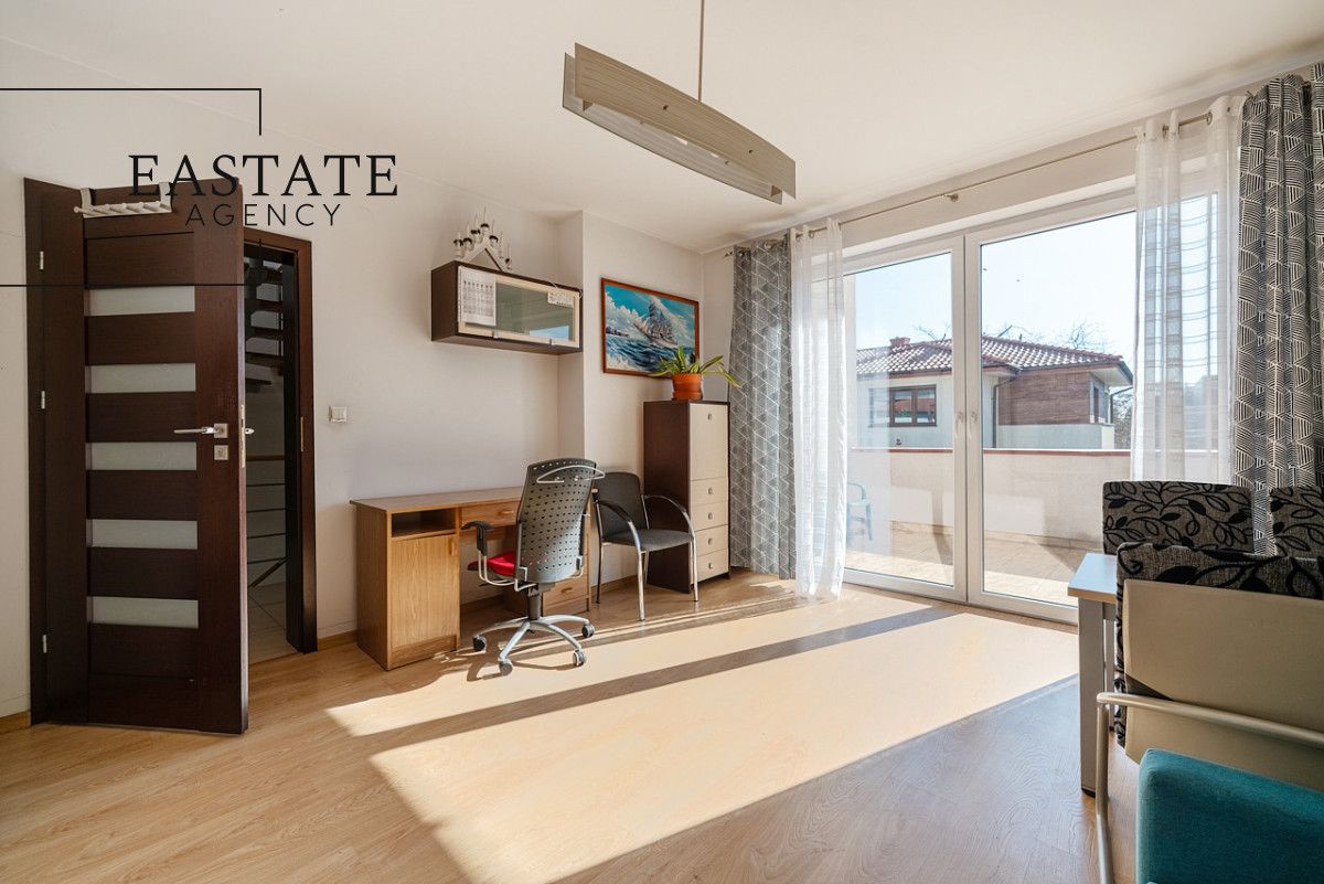 bliźniak, 9 pokoi Warszawa Wawer, ul. Wał Miedzeszyński. Zdjęcie 9