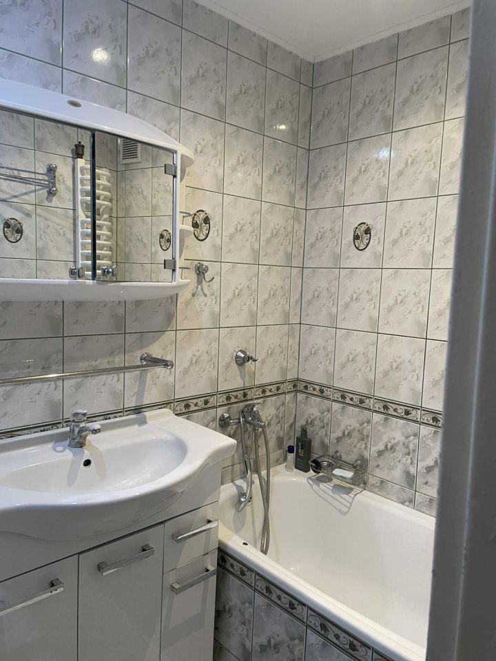 Mieszkanie 3-pokojowe Dziekanów. Zdjęcie 5