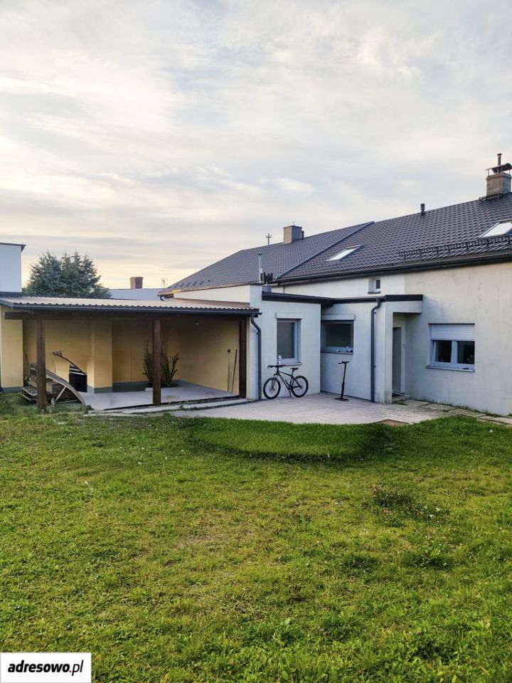 bliźniak, 9 pokoi Tarnowskie Góry, ul. Stefana Żeromskiego. Zdjęcie 16
