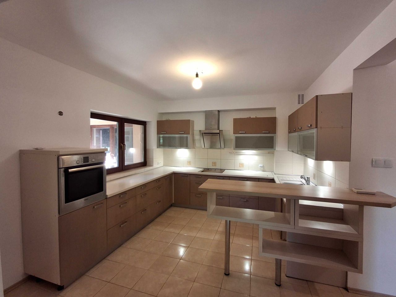 Mieszkanie 4-pokojowe Płoskie. Zdjęcie 6