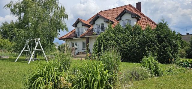 dom wolnostojący, 7 pokoi Gortatowo Gortatowo-Huby, ul. Kasztelańska. Zdjęcie 1