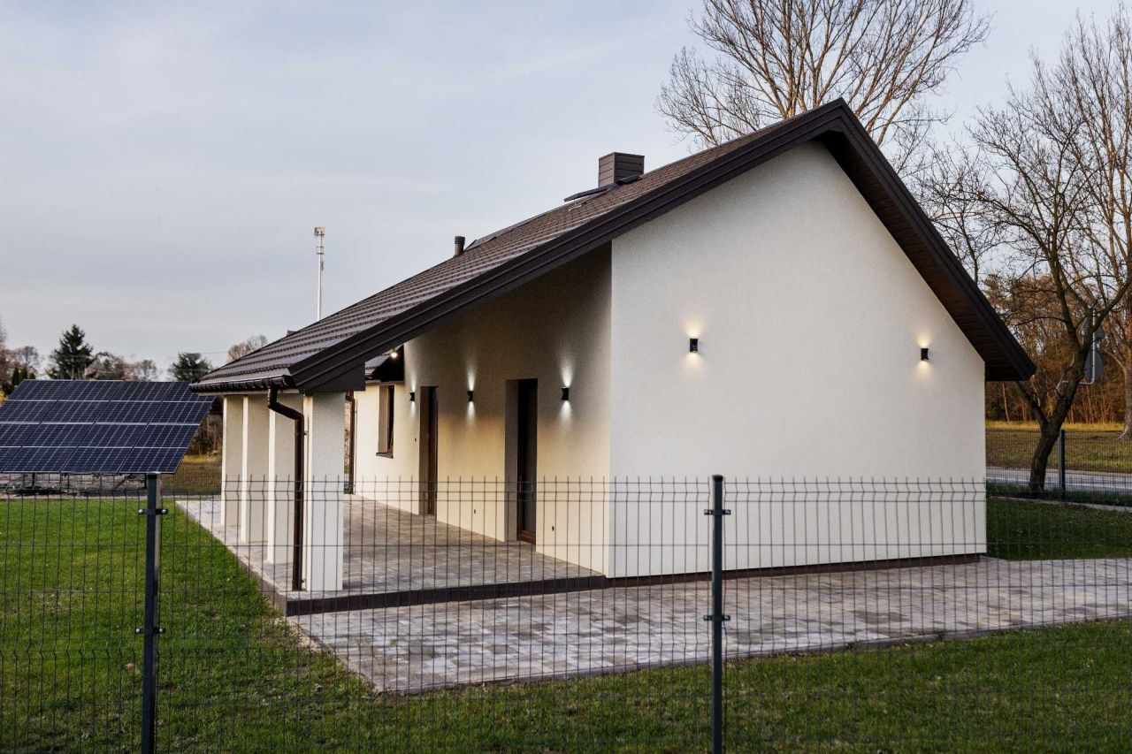 dom wolnostojący Zduńska Wola, ul. Jodłowa. Zdjęcie 4