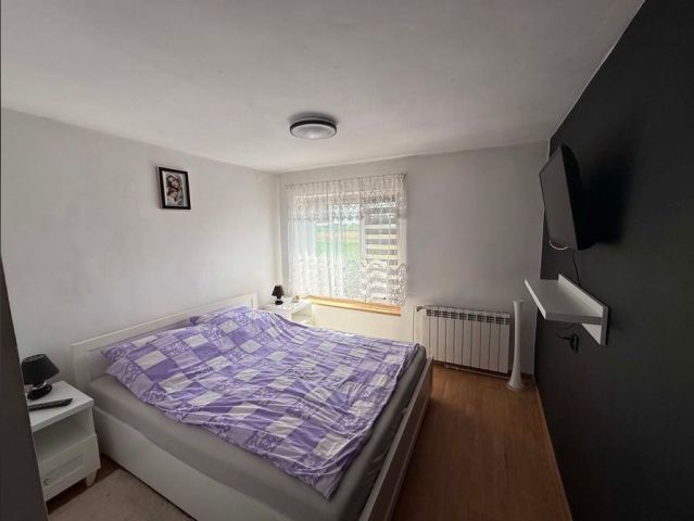 dom wolnostojący, 7 pokoi Parzęczew. Zdjęcie 26