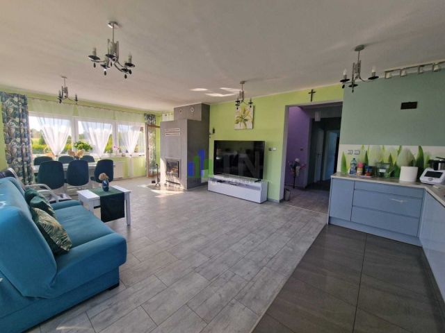 dom wolnostojący, 4 pokoje Czernica. Zdjęcie 6