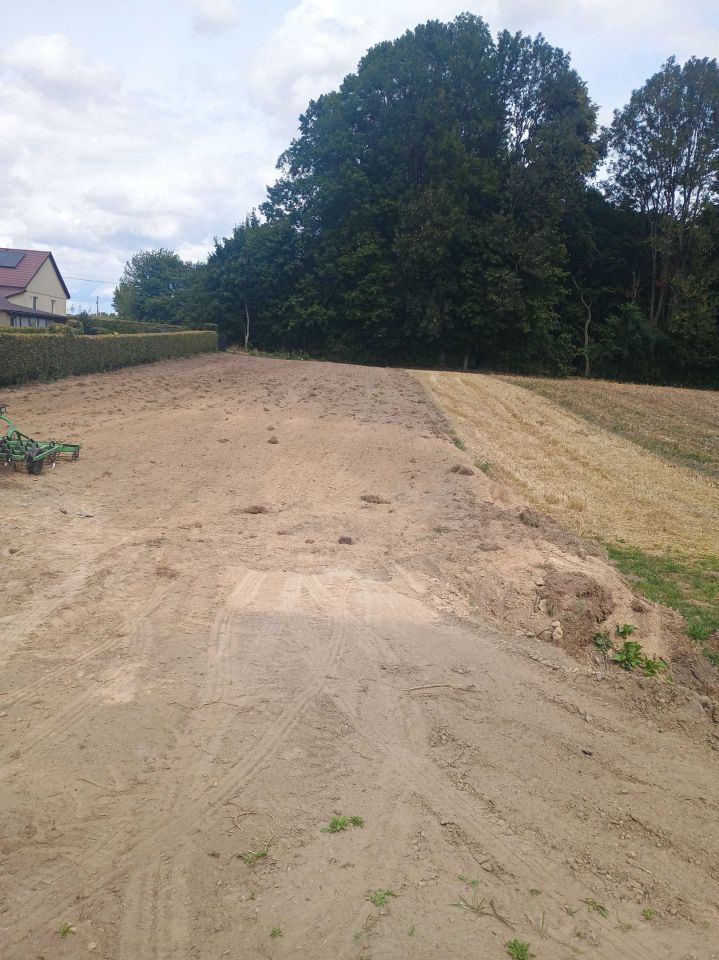 Działka budowlana Sadurki. Zdjęcie 1