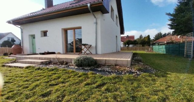 dom wolnostojący, 5 pokoi Baczyna, ul. Osiedle Sportowe. Zdjęcie 1