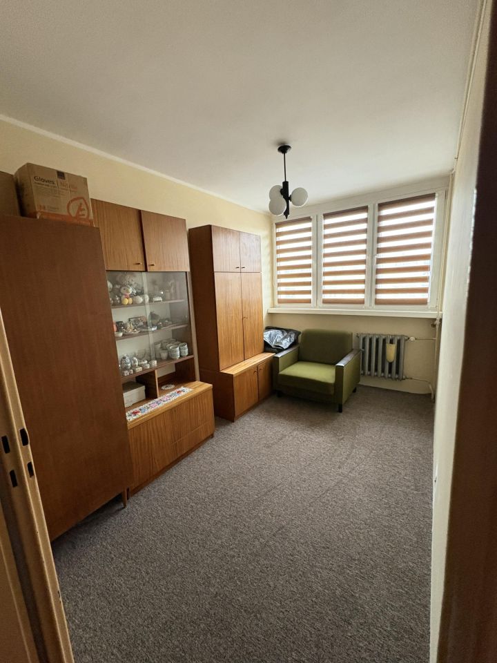 Mieszkanie 3-pokojowe Łódź Dąbrowa, ul. Władysława Broniewskiego. Zdjęcie 1