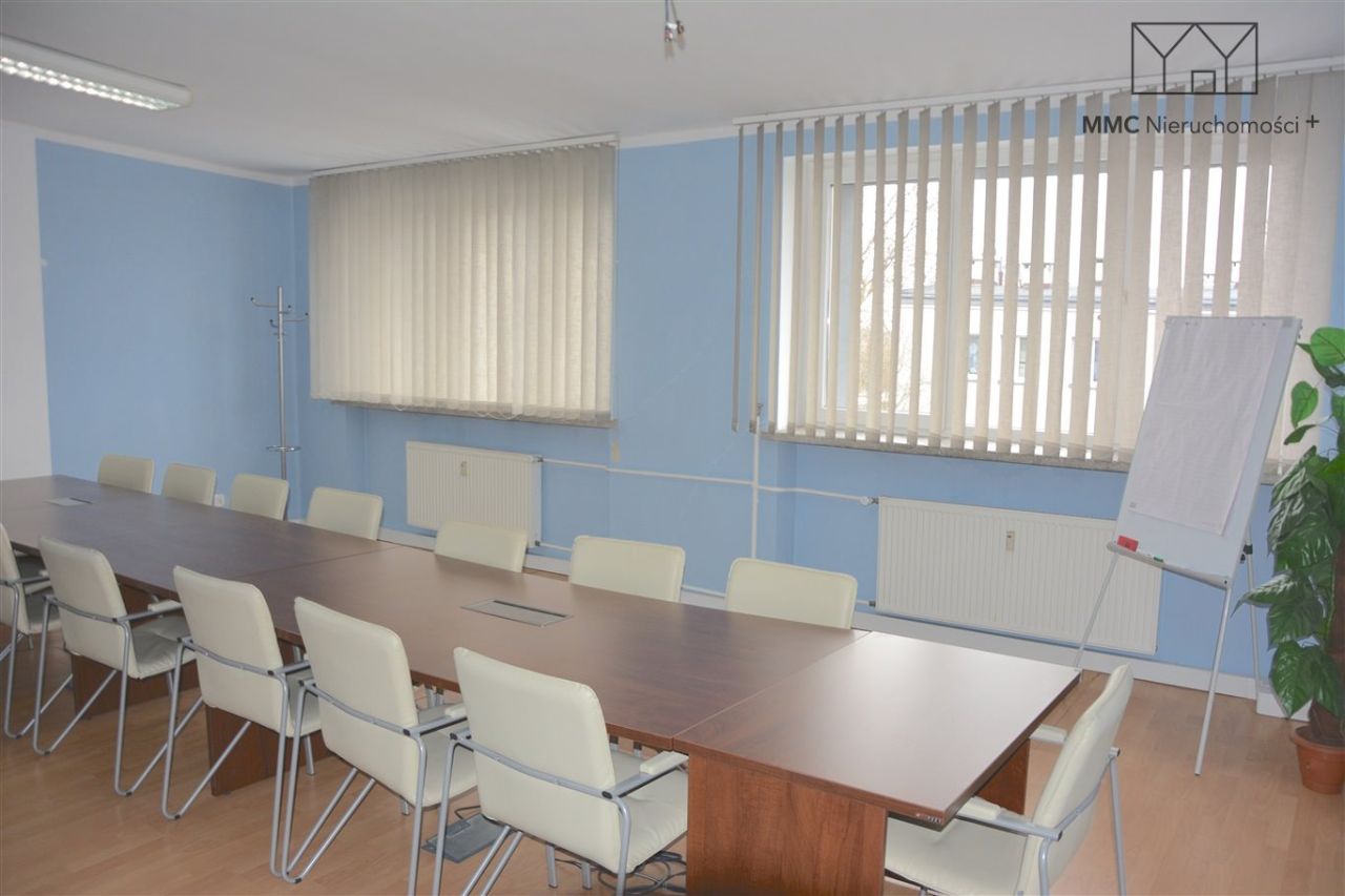 Lokal Chorzów Batory, pl. Stefana Batorego. Zdjęcie 10