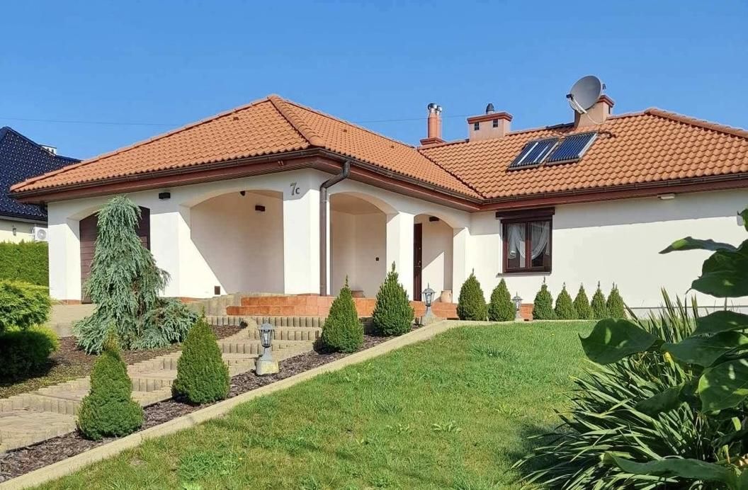 dom wolnostojący, 4 pokoje Tuchów Brzozówki, ul. Brzozówki. Zdjęcie 1