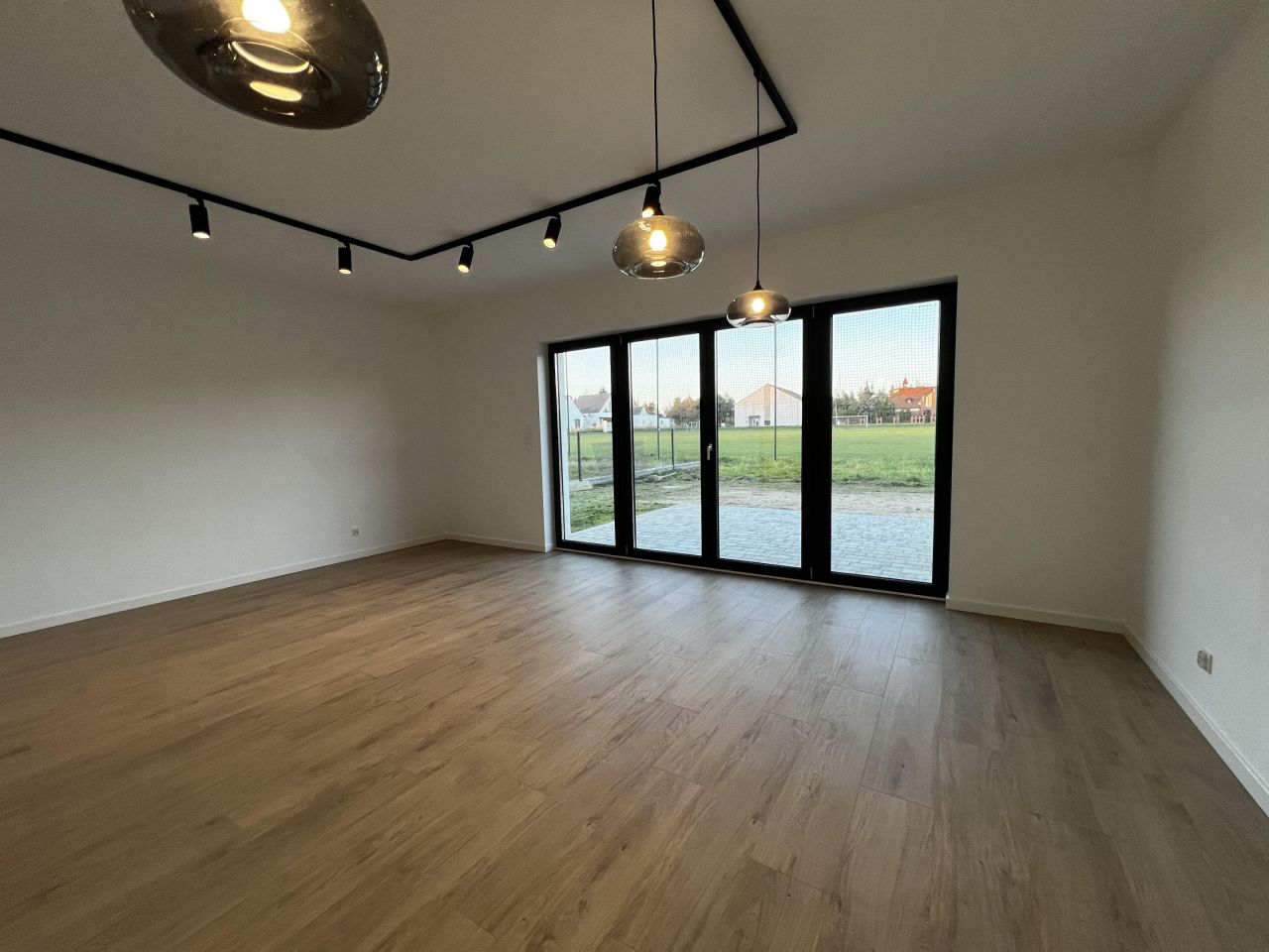 bliźniak, 6 pokoi Pisarzowice, ul. Tęczowa. Zdjęcie 4