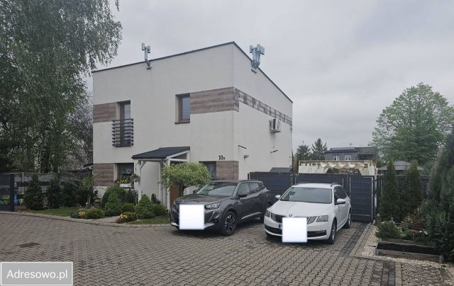 dom wolnostojący, 3 pokoje Knurów, ul. Stokrotki. Zdjęcie 1
