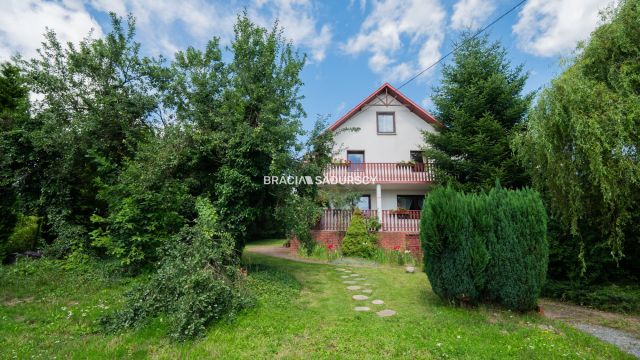 dom wolnostojący, 10 pokoi Łazy. Zdjęcie 2