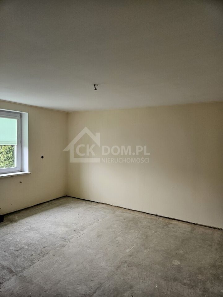 dom wolnostojący, 2 pokoje Jędrzejów. Zdjęcie 6