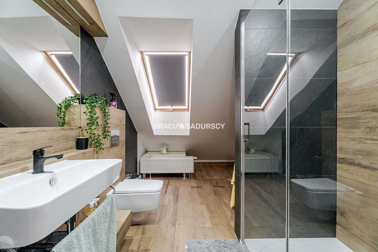 Mieszkanie 3-pokojowe Kraków Swoszowice, ul. Leona Petrażyckiego. Zdjęcie 36