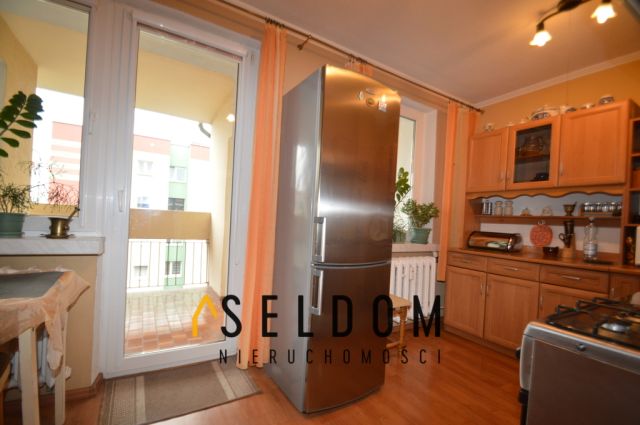 Mieszkanie 3-pokojowe Ozimek, ul. gen. Władysława Sikorskiego. Zdjęcie 7