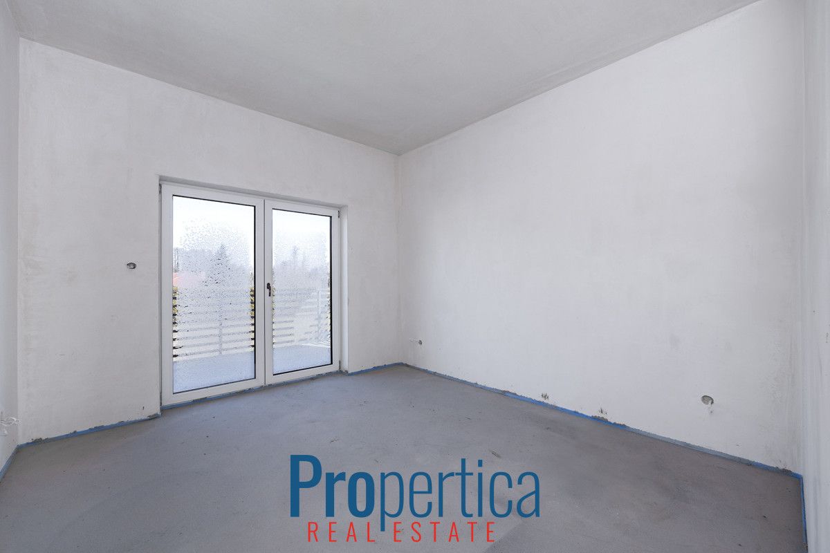 dom wolnostojący, 5 pokoi Stanisławów Pierwszy. Zdjęcie 9